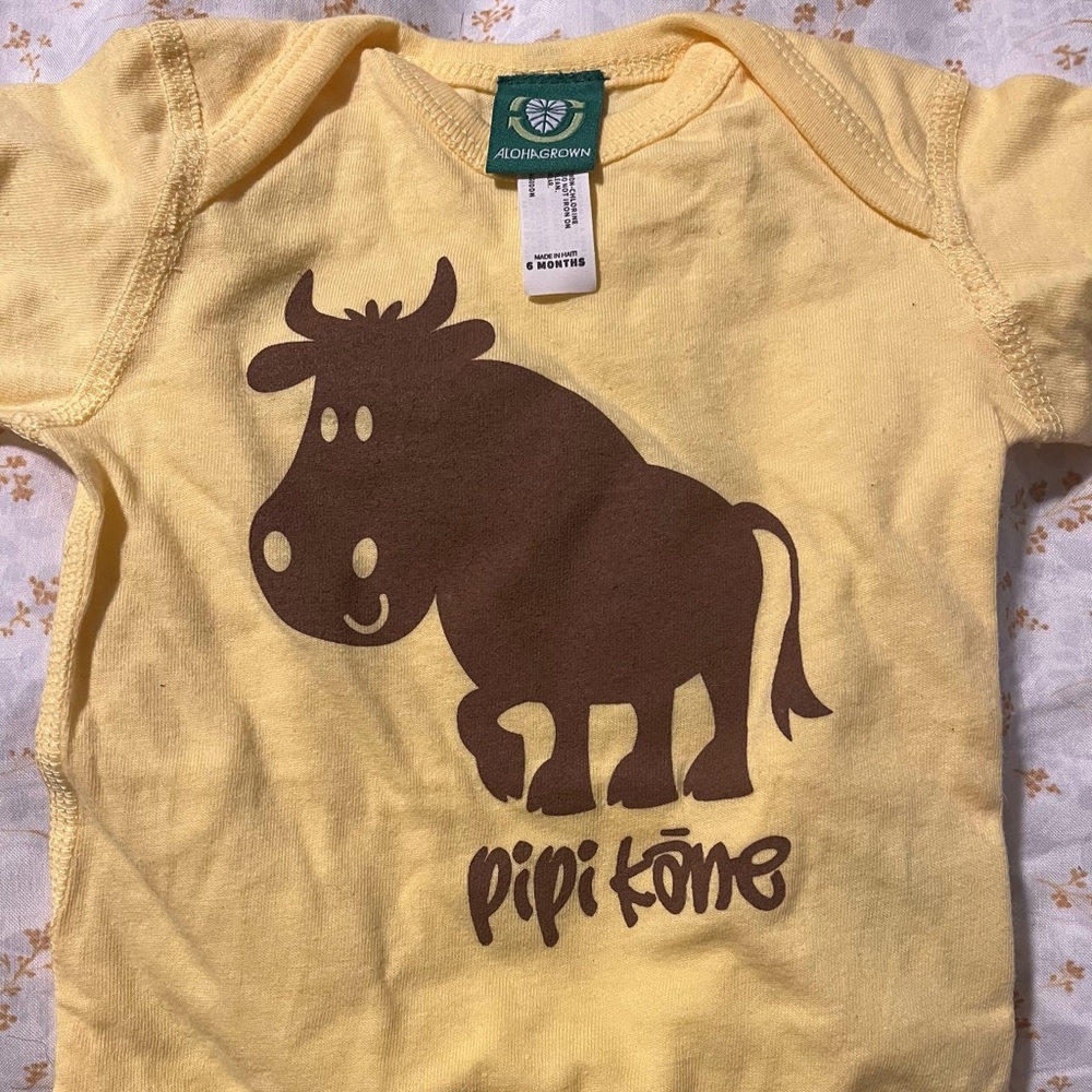 Baby Onesie 6 month Bull/Pipi Kane yellow and brown